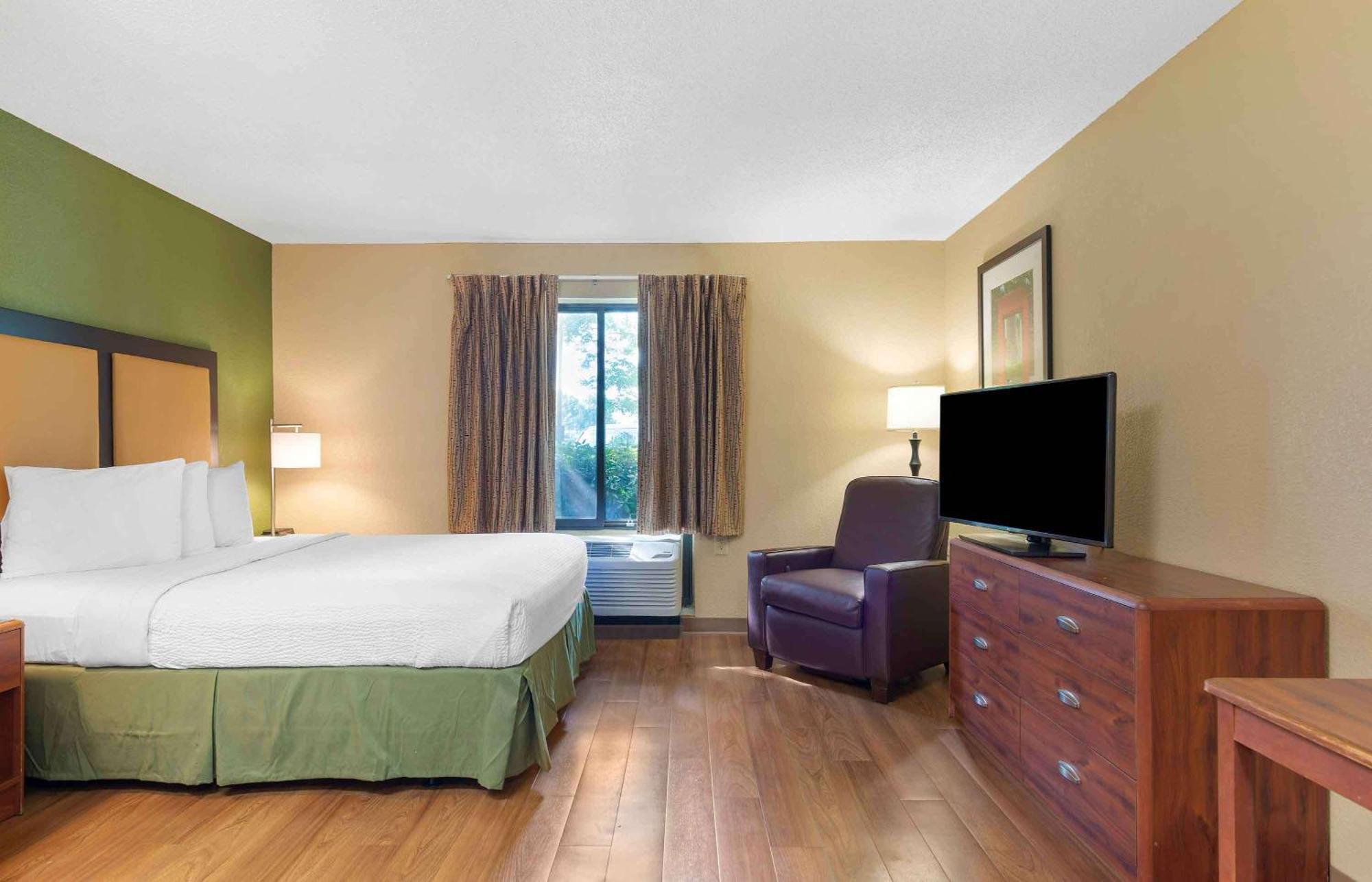 Extended Stay America Select Suites - Atlanta - Kennesaw Chastain Rd Zewnętrze zdjęcie