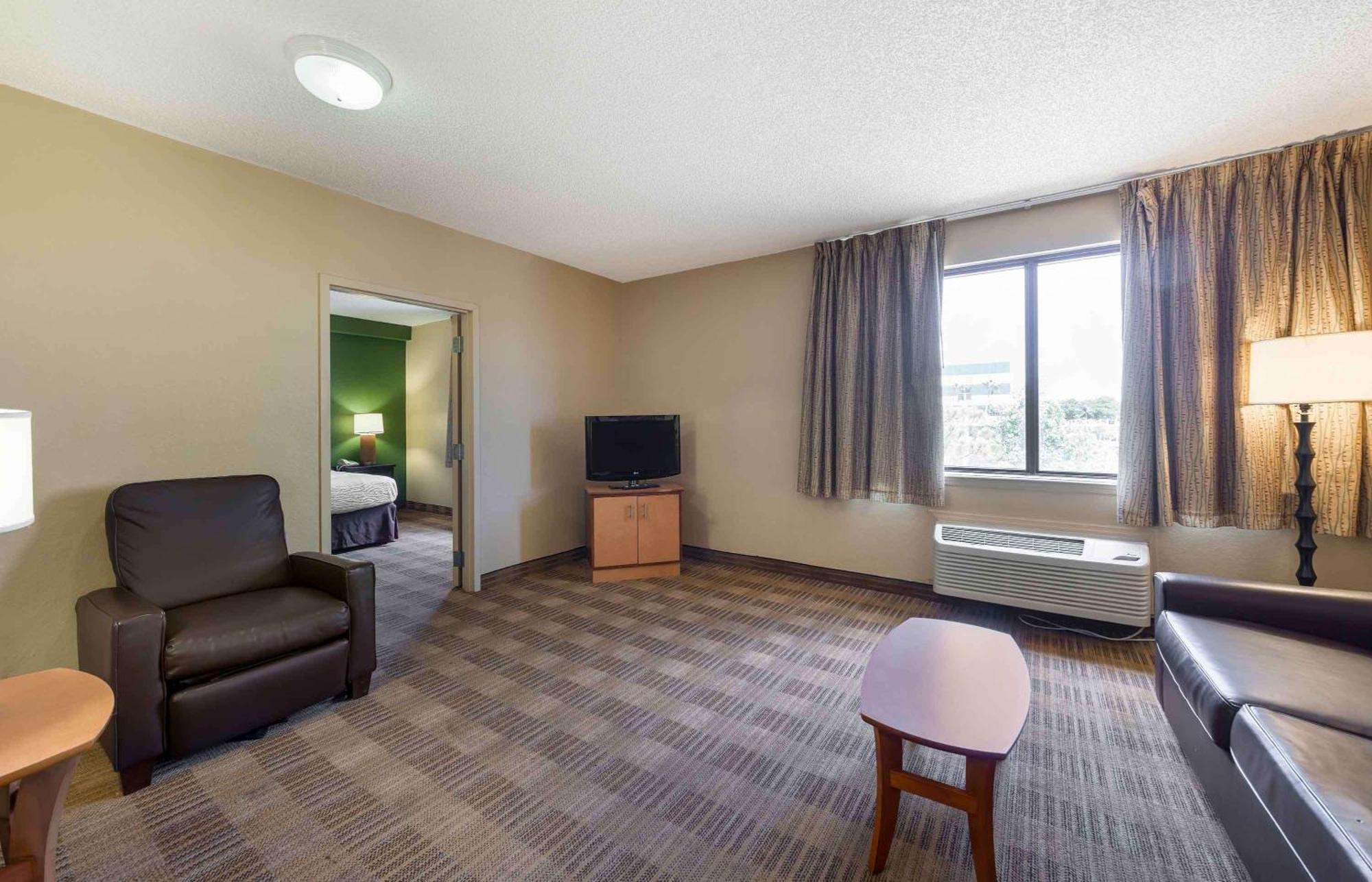 Extended Stay America Select Suites - Atlanta - Kennesaw Chastain Rd Zewnętrze zdjęcie